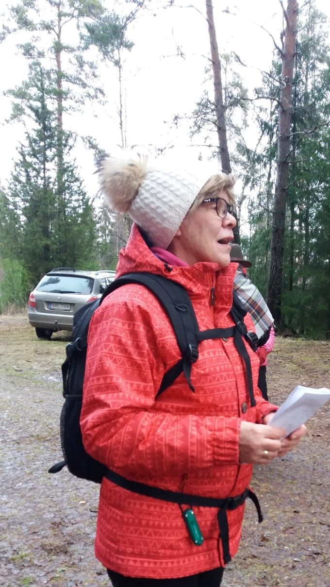 Seuran uusi puheenjohtaja Eeva Nytorp avasi tilaisuuden.